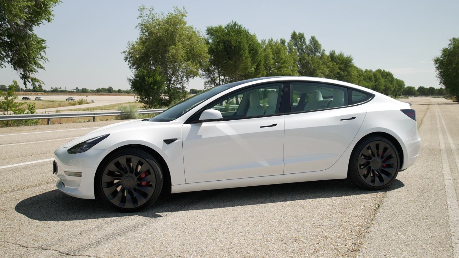 Reparación coches eléctricos Tesla Model 3 en Málaga